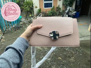 Charles & Keith / Sling Bag