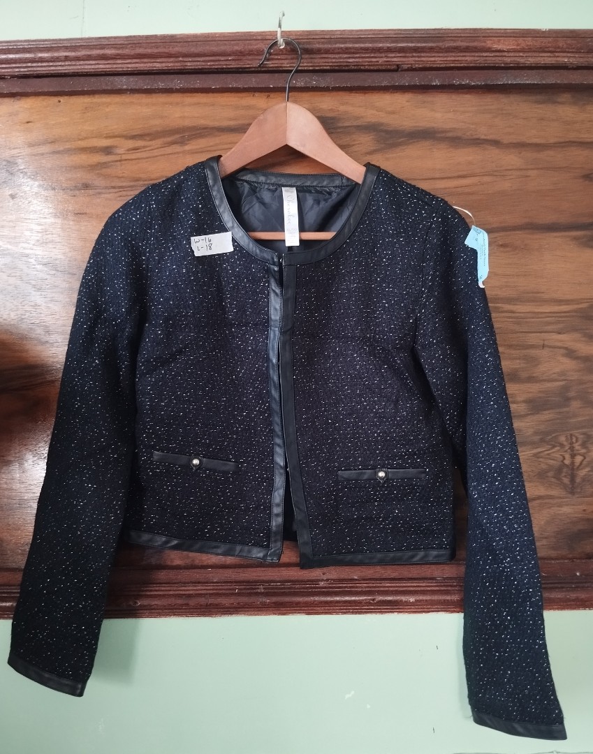 Cherokee blazer, Women's Fashion, Coats, Jackets and Outerwear on Carousell