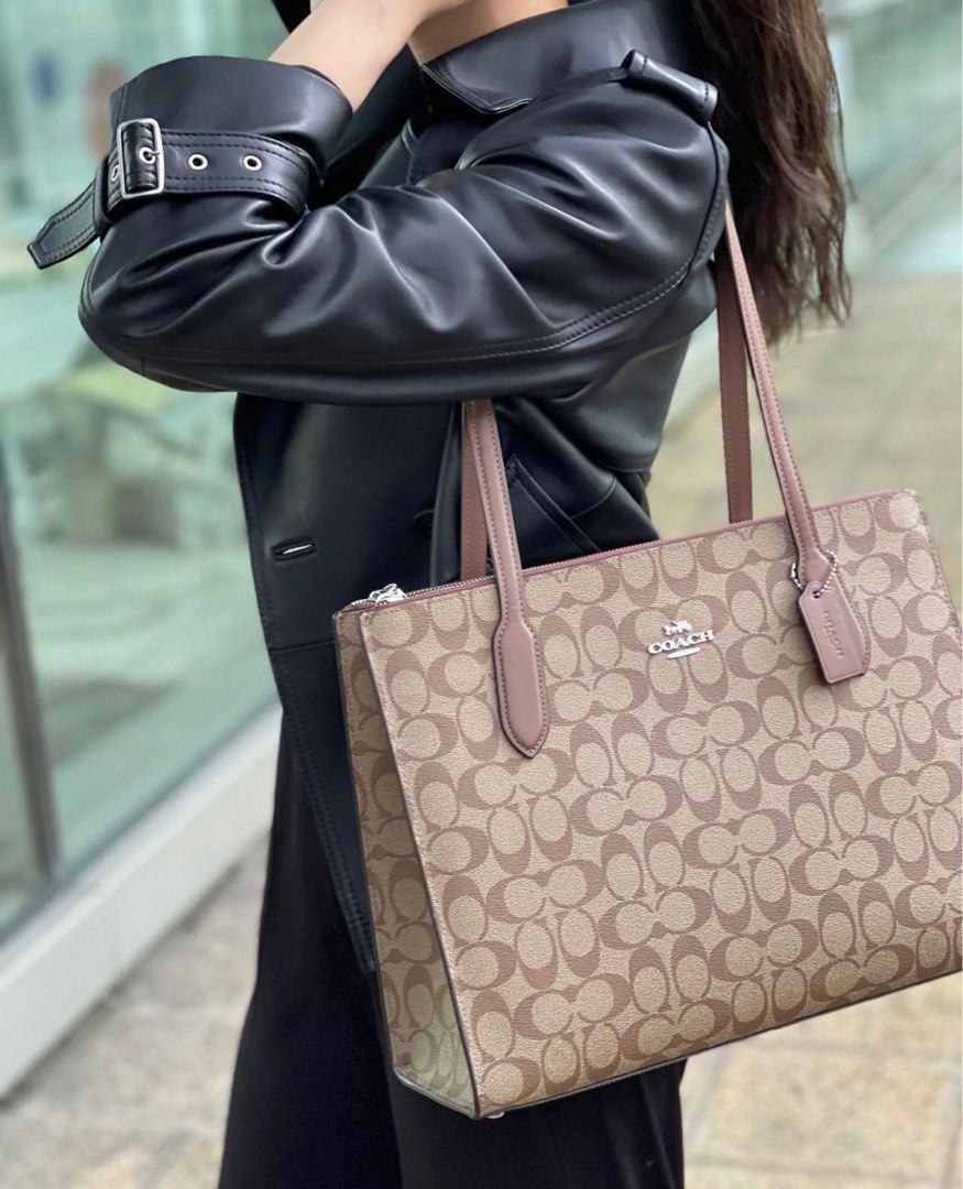 新上市三格超大雙拉鏈磁扣COACH TOTE - Nina Tote In Signature Canvas