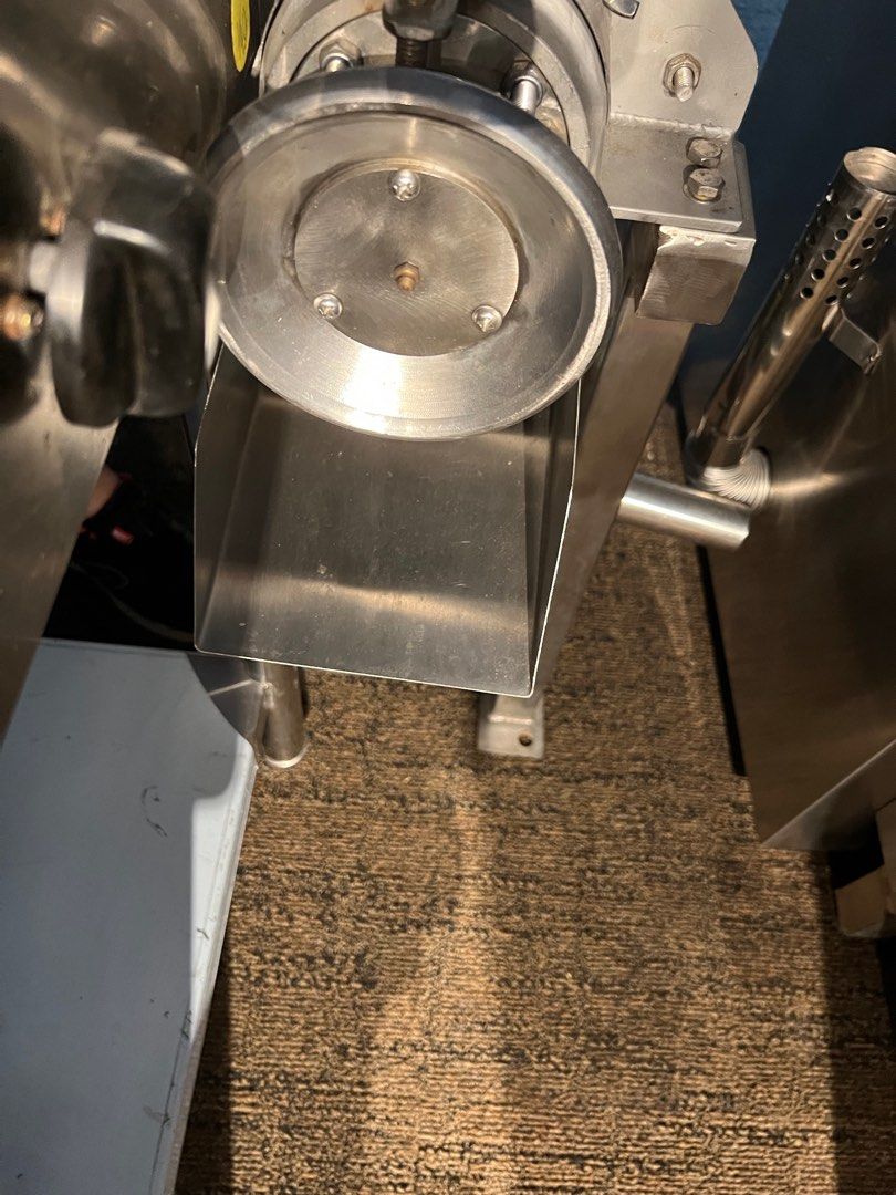 Coconut Meat Extractor Machine, Grinder, Prawn Shell Squeezer, TV