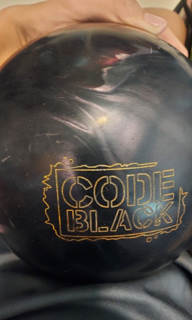 CODE BLACK BOWLING BALL, Sports Equipment, Sports & Games, Billiards