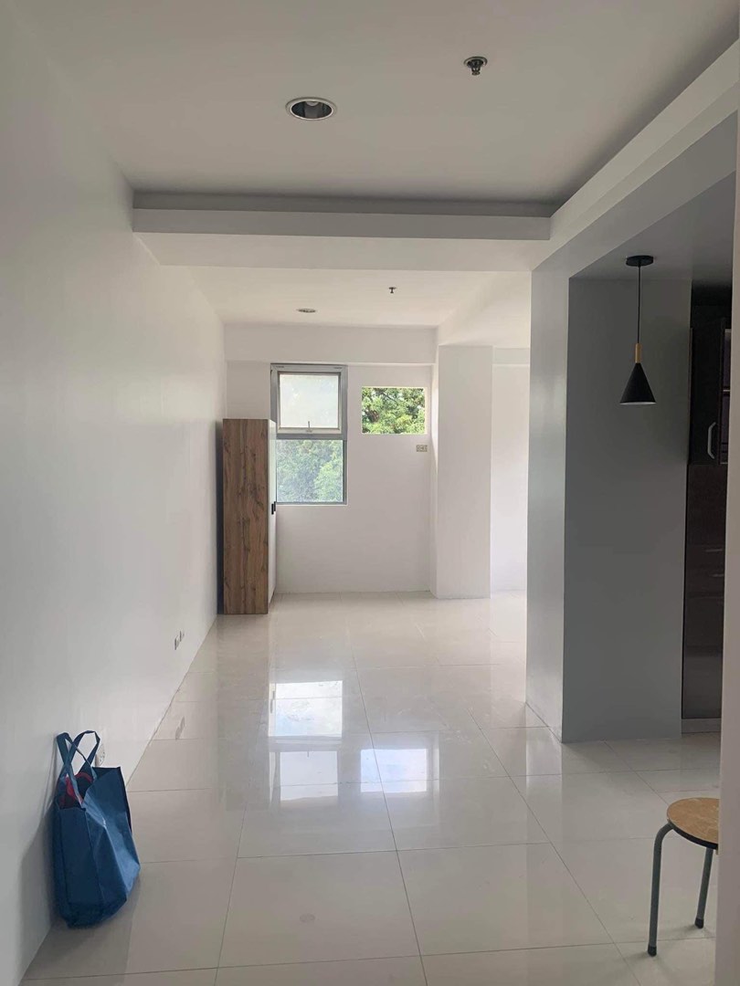 Condo for Sale in Capitol Hills Quezon City near UP Diliman, Property