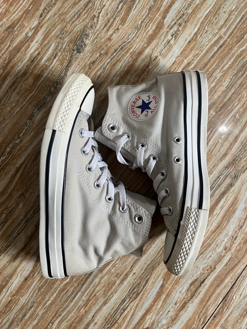 Converse mouse grey top