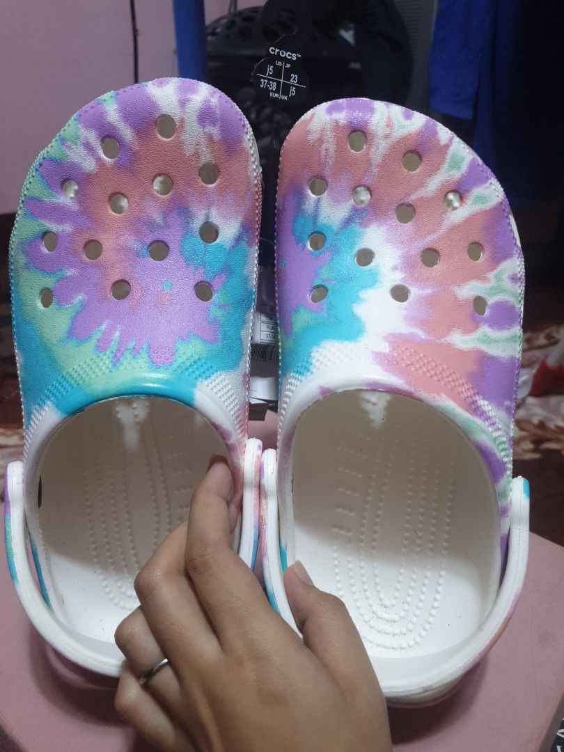 ORIGINAL CROCS CLASSIC TIE DYE Women s Fashion Footwear Sandals