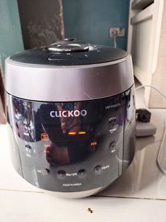 Cuckoo rice cooker with voice navigator (ngsasalita po )6 cup capacity