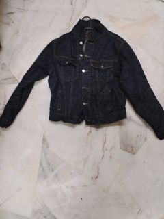(Category: ) located in . Submitted by abangatan6313 (Listing ID 1257114835, Image 1). Description: .