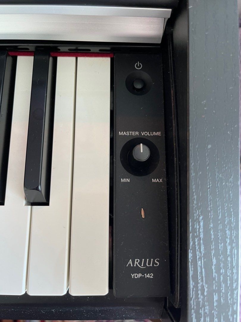 Digital Piano Yamaha Arius ydp-142, Hobbies & Toys, Music & Media ...