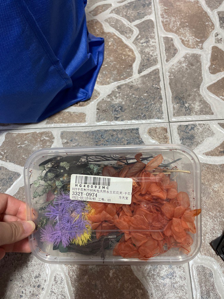 DIY faux flowers, Hobbies & Toys, Stationery & Craft, Art & Prints on