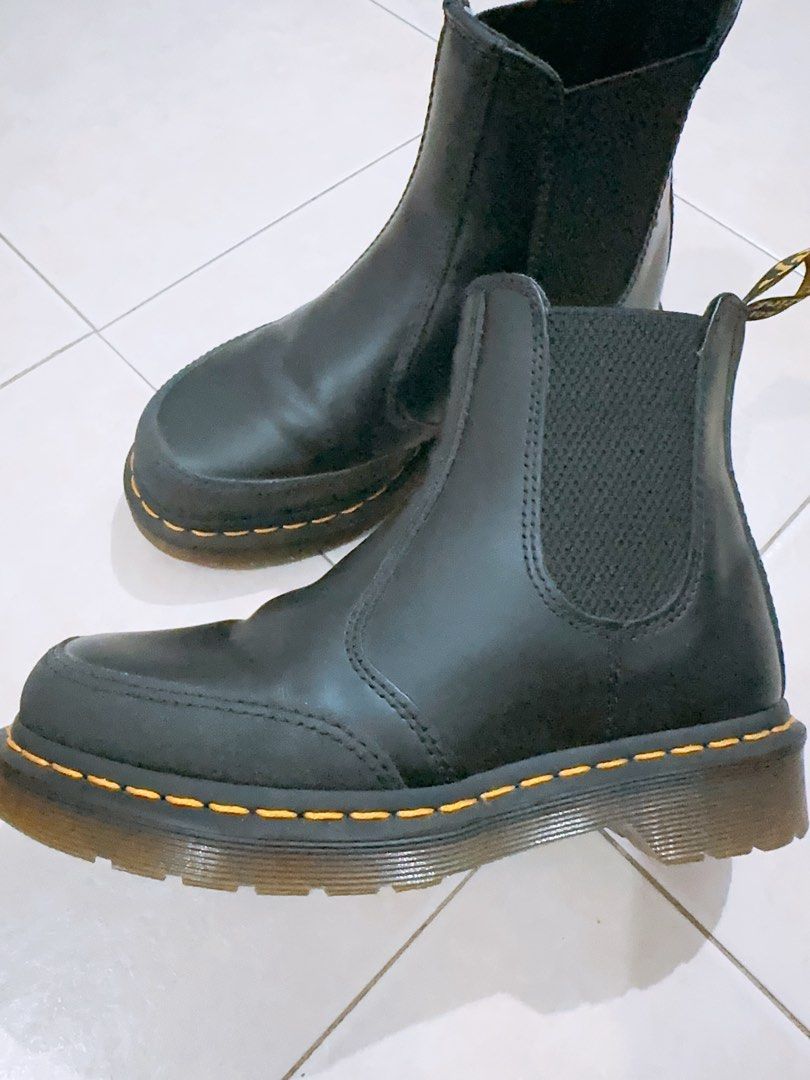Martens 2976 chelsea boot shop