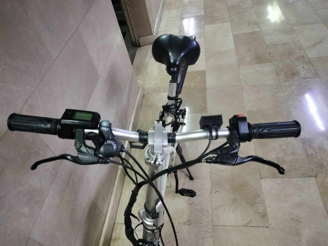 electric bicycle 6 speed 250w (Category: Bicycles) located in Manila. Submitted by jonrick.co (Listing ID 1257136699, Image 2). Description: electric bicycle 6 speed 250w execellent condition healthy battery life wheel size 20 with charging adaptor binondo mla.
