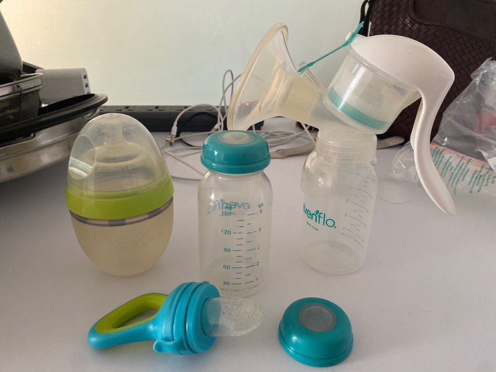 Evenflo breast hotsell milk storage bottles