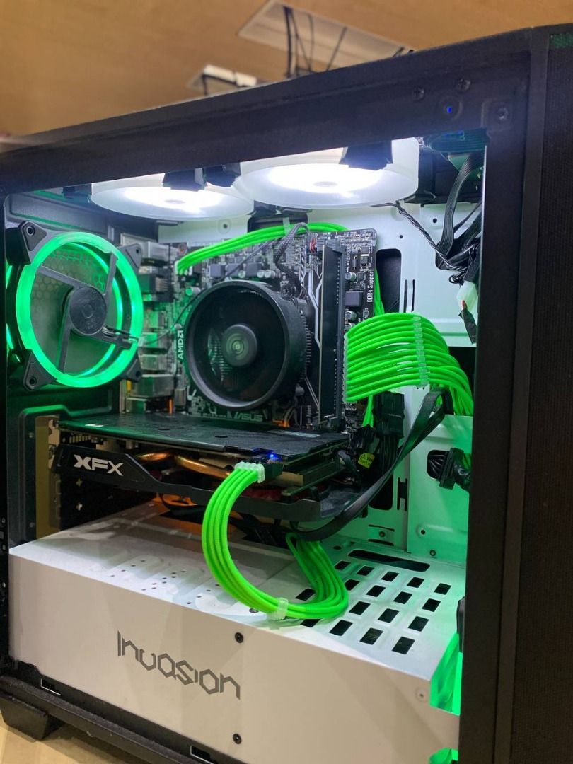 Gaming Computer CPU AMD Ryzen 3 2200G RX580 4GB