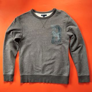 GAP Crew neck