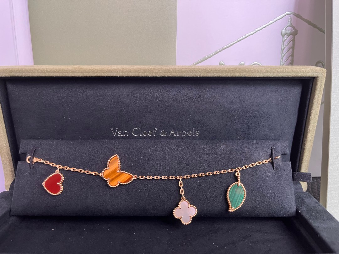 hard to find Van Cleef and Arpels Alhambra lucky Alhambra bracelet