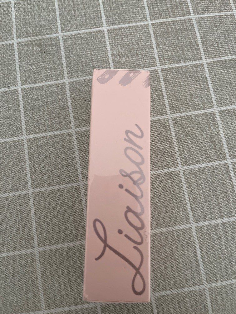 Her Liaison Hair Bond Spray 50, Beauty & Personal Care, Hair on Carousell