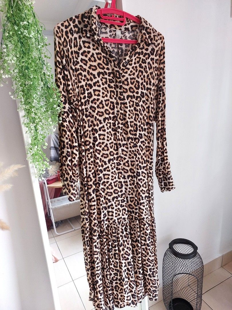 hawaiian maxi dress with sleeves Elegant Long Sleeve Hawaiian Maxi Dress with High Neck & Ruffled Cuffs