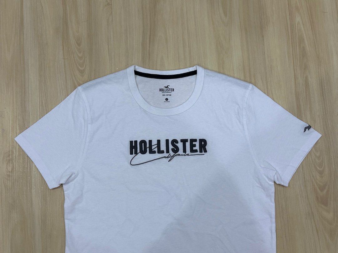 Hollister embroidered store logo graphic tee