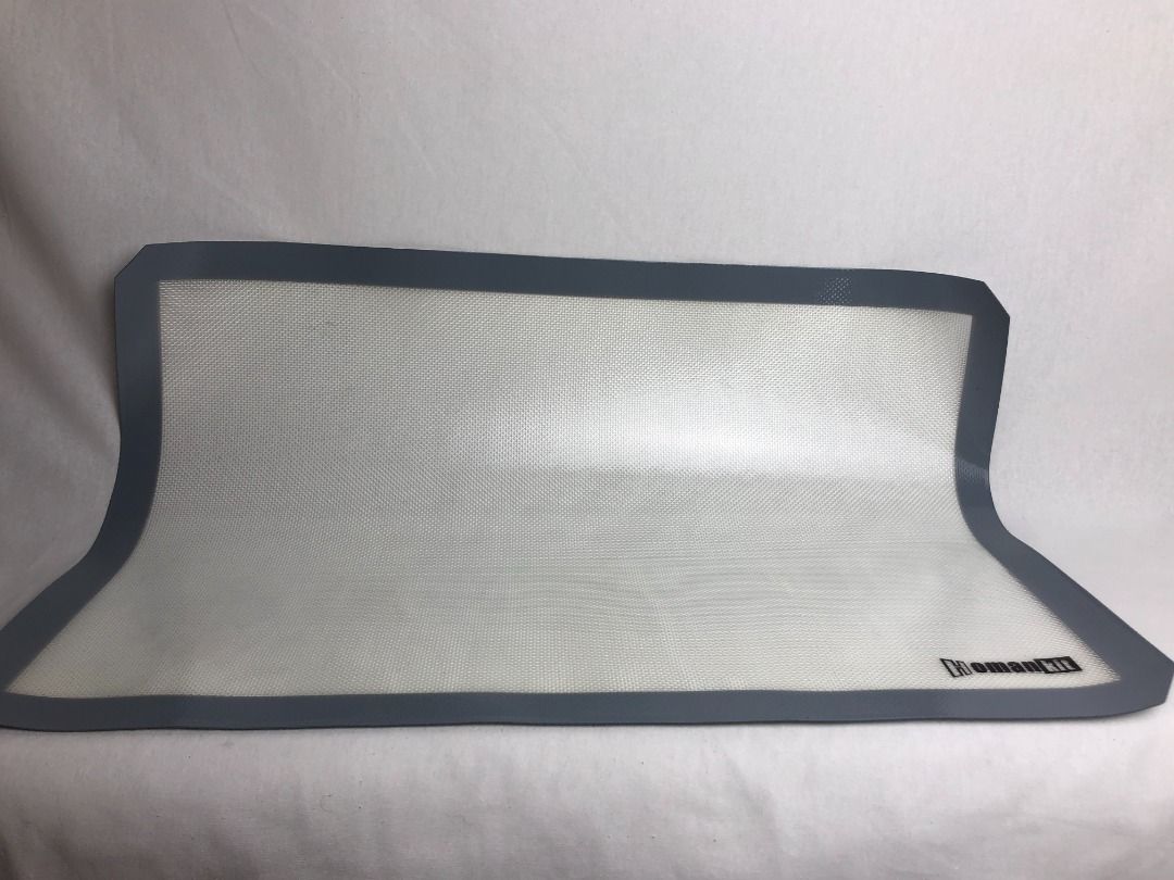 Homan Kit Non-Stick Silicone Baking Mat (Category: Bakeware) located in Tagaytay City. Submitted by barenwolf (Listing ID 1257055825, Image 3). Description: Size: 40 x 60cm NON-STICK & EASY-TO-CLEAN: No more scrubbing! Even burnt sugar and fat falls off on its on. Just rinse the mat in warm soapy water to clean it. You can also wash it in your dishwasher. Repeated multiple uses and washing cycles do not affect non-stick properties of the mat. Aft