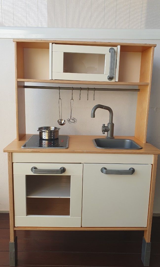 Second hand cheap wooden play kitchen