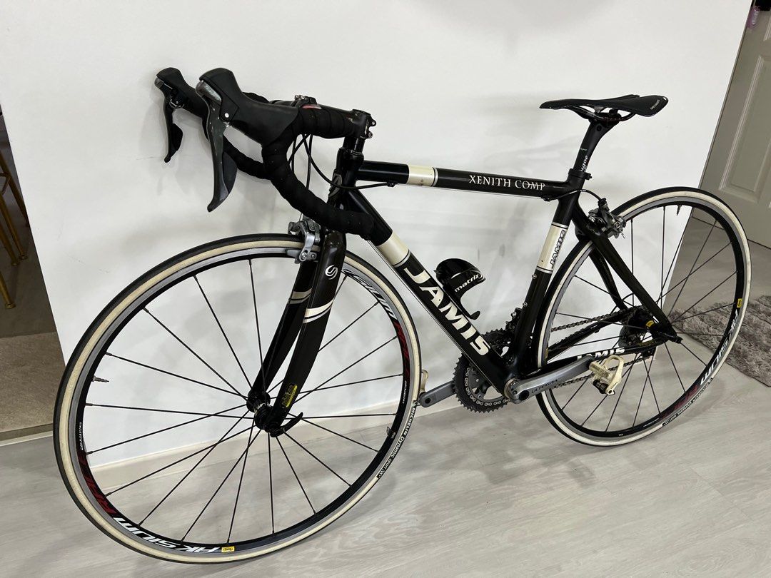 Jamis carbon hotsell road bike