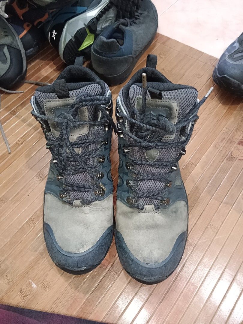 kasut hiking columbia