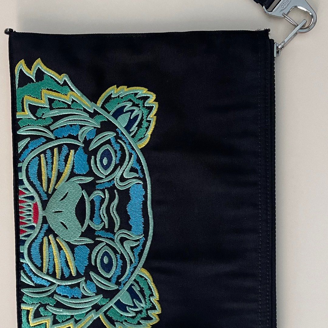 Kenzo tiger clutch bag top
