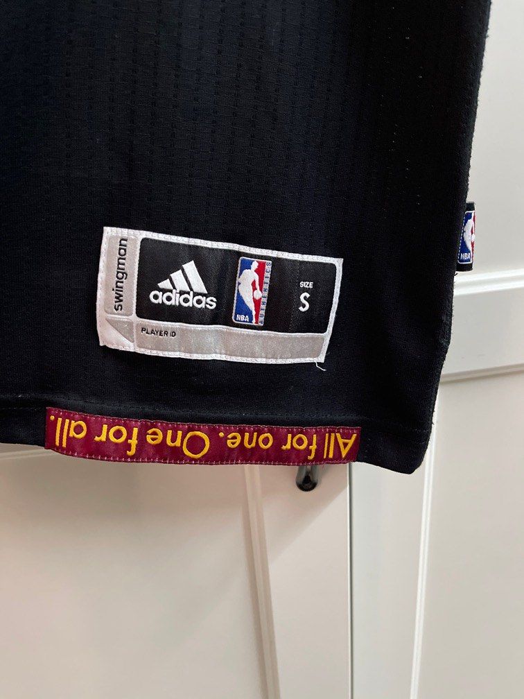 Kyrie pride jersey top