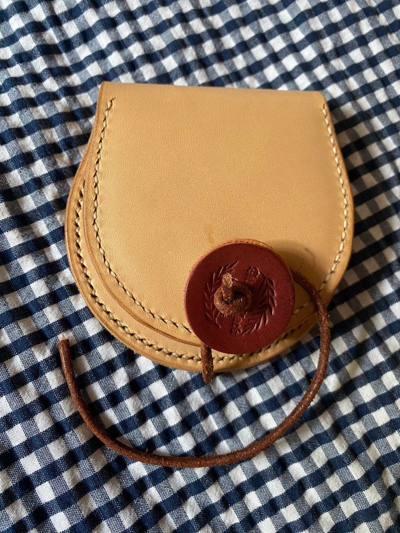 Forest Chestnut Leather Coin Purse Chestnut Acorn Forest Squirrel 【Free  lettering 1-7 characters】 - Shop Te Leather Coin Purses - Pinkoi
