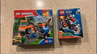 Lego - City Stunt 60311 and Juniors City 10750
