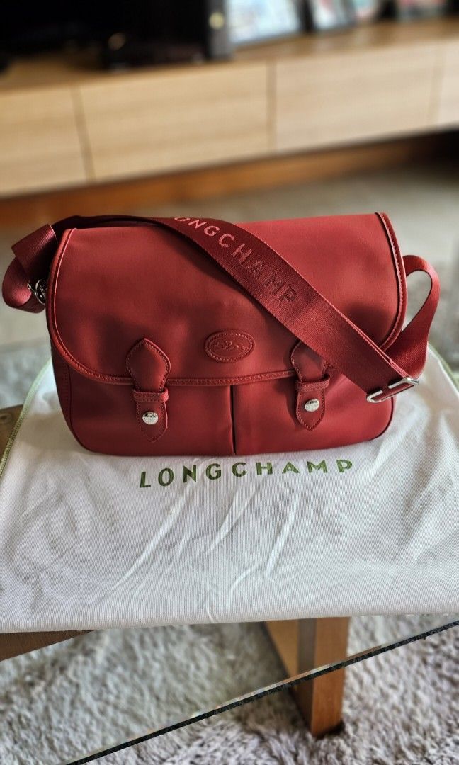 Longchamp outlet messenger bag