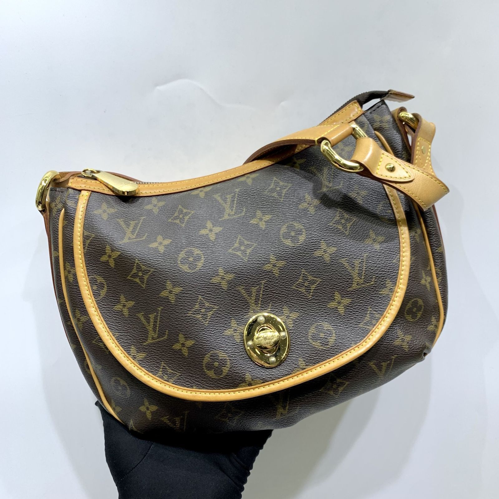Tulum leather crossbody bag Louis Vuitton Multicolour in Leather