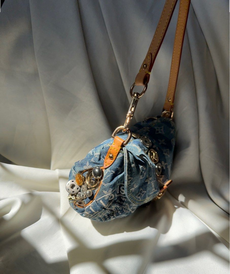 Artsy clutch bag Louis Vuitton Multicolour in Denim - Jeans - 26348269