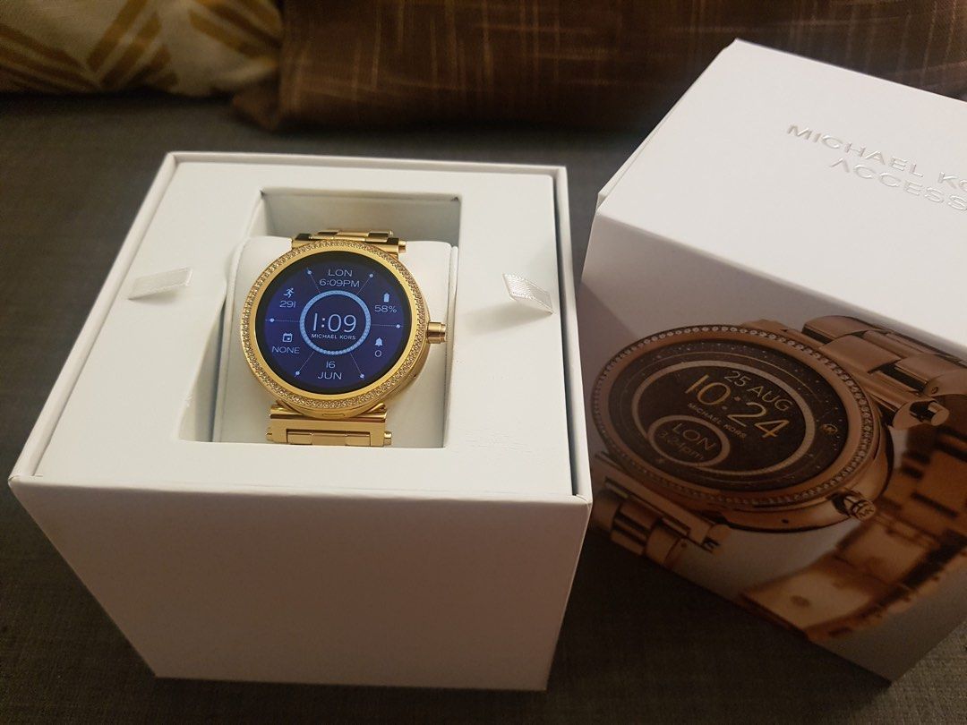Michael Kors Sofie Smartwatch Luxury Watches on Carousell