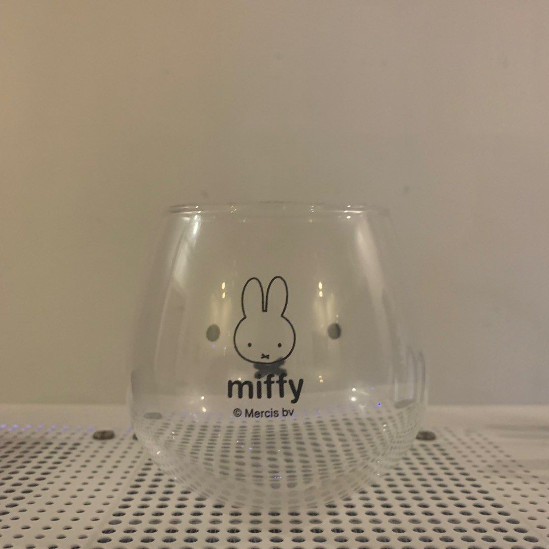 Miffy Round Glass 🐇 (Category: Dinnerware & Cutlery) located in Taytay. Submitted by qwertymiffy (Listing ID 1257132531, Image 3). Description: .