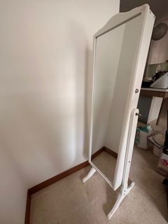 (Category: ) located in . Submitted by evelyang (Listing ID 1257076509, Image 1). Description: .