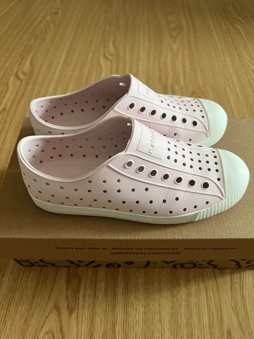 Native Jefferson Milk Pink Shell White 22 cm Babies Kids