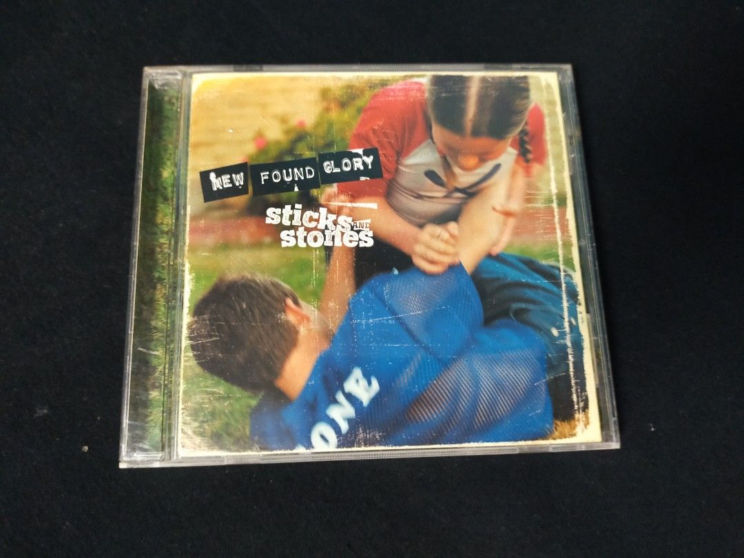 New Found Glory - Sticks and stones, Hobbies & Toys, Music & Media