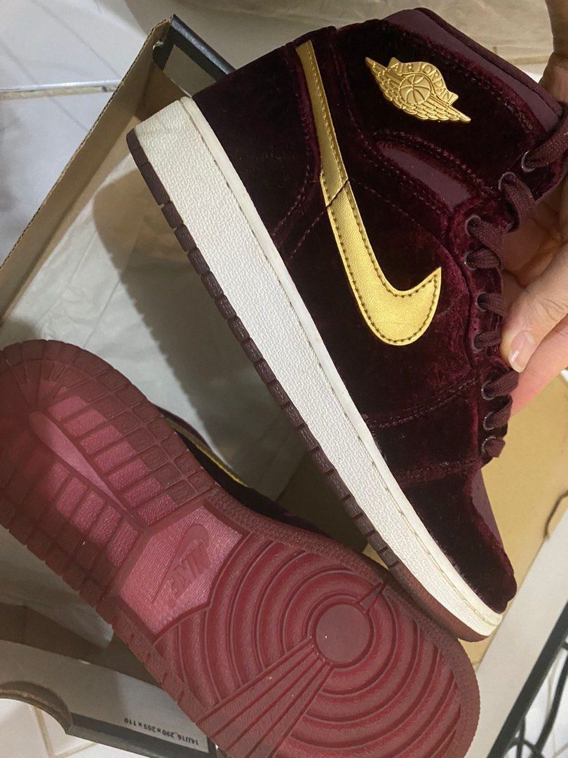 Maroon new arrivals suede jordans