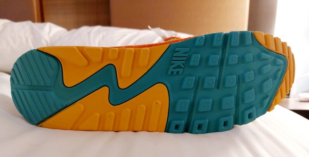 Nike 27 cheap green and orange