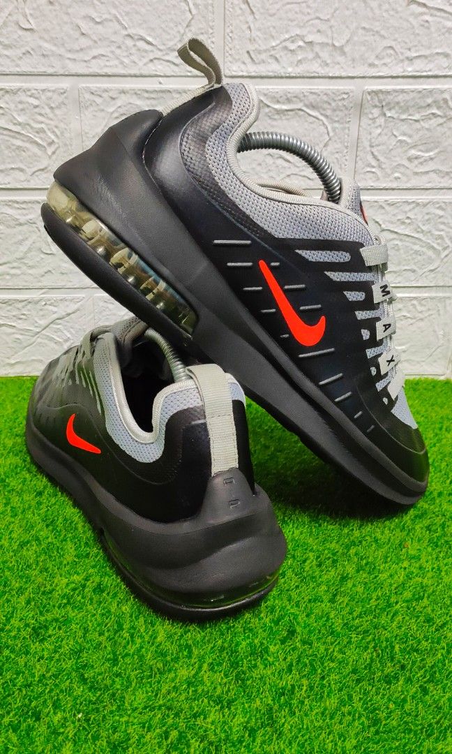 Nike axis gs store
