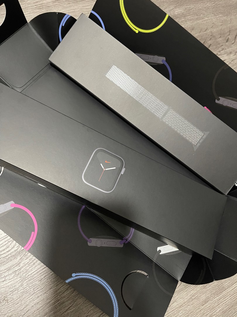 Apple watch series 4 nike plus gps on sale