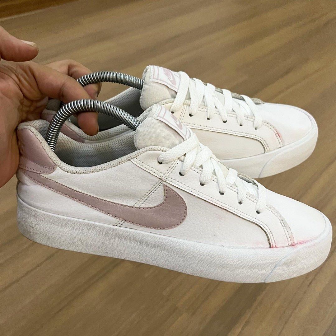 Nike court royale ac white hotsell