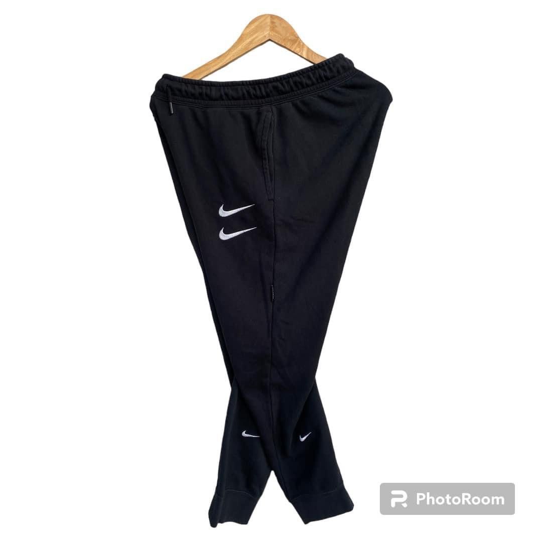 detachable nike swoosh