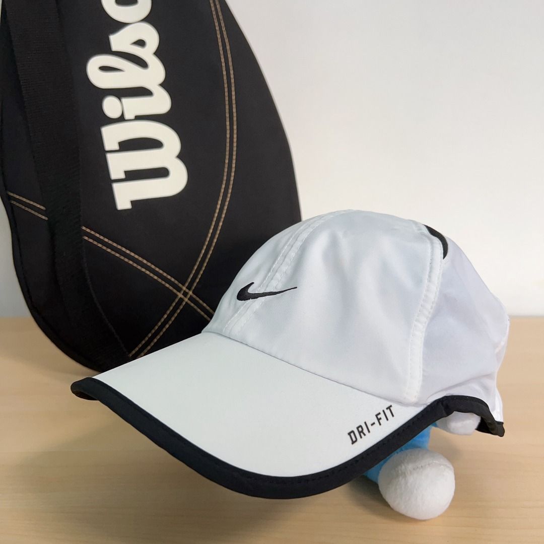 Aerobill featherlight tennis cap top