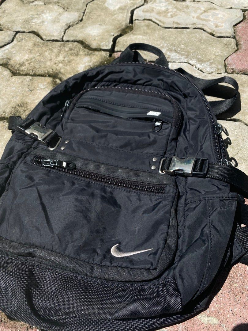 NIKE VINTAGE BACKPACKS, Men's Fashion, Bags, Backpacks on Carousell