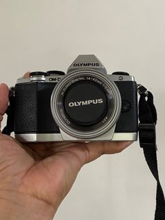 Olympus OM-D E-M10 Camera