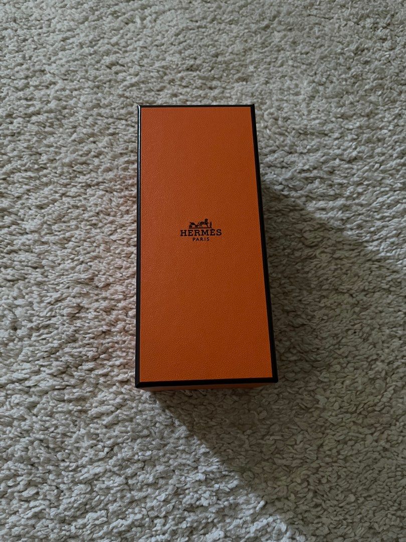 Original Hermes Perfume Box (Category: Storage Boxes & Baskets) located in Taguig. Submitted by ellejay8 (Listing ID 1257075179, Image 1). Description: looks new.