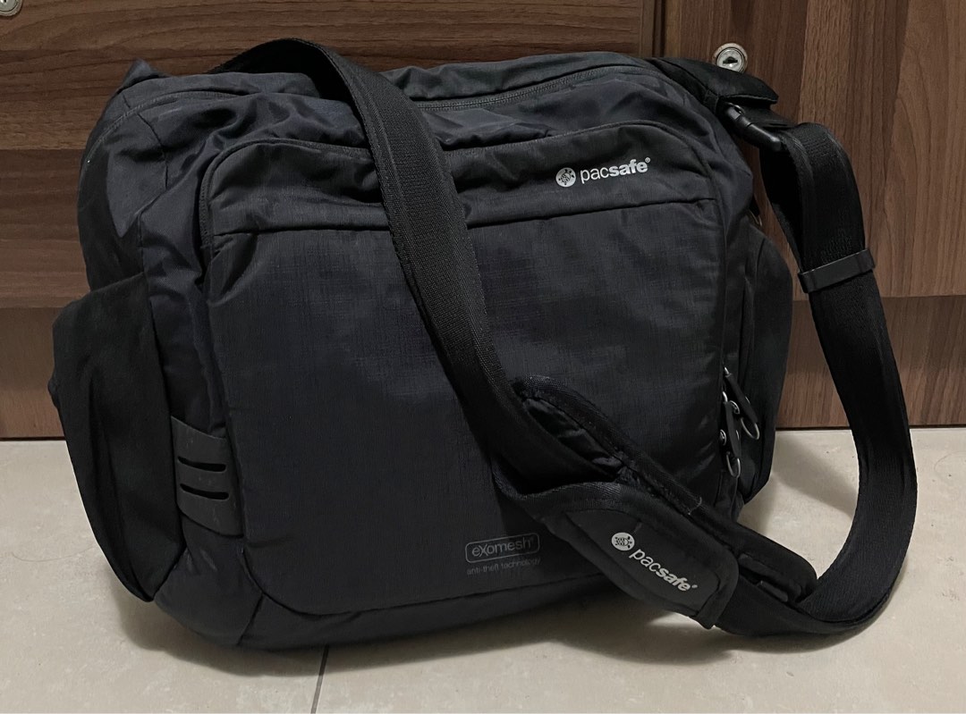 PACSAFE Antitheft shoulder/messenger bag, Men's Fashion, Bags, Sling