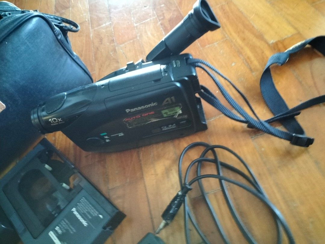 Panasonic Camcorder 1994 Japan, Photography, Video Cameras on Carousell