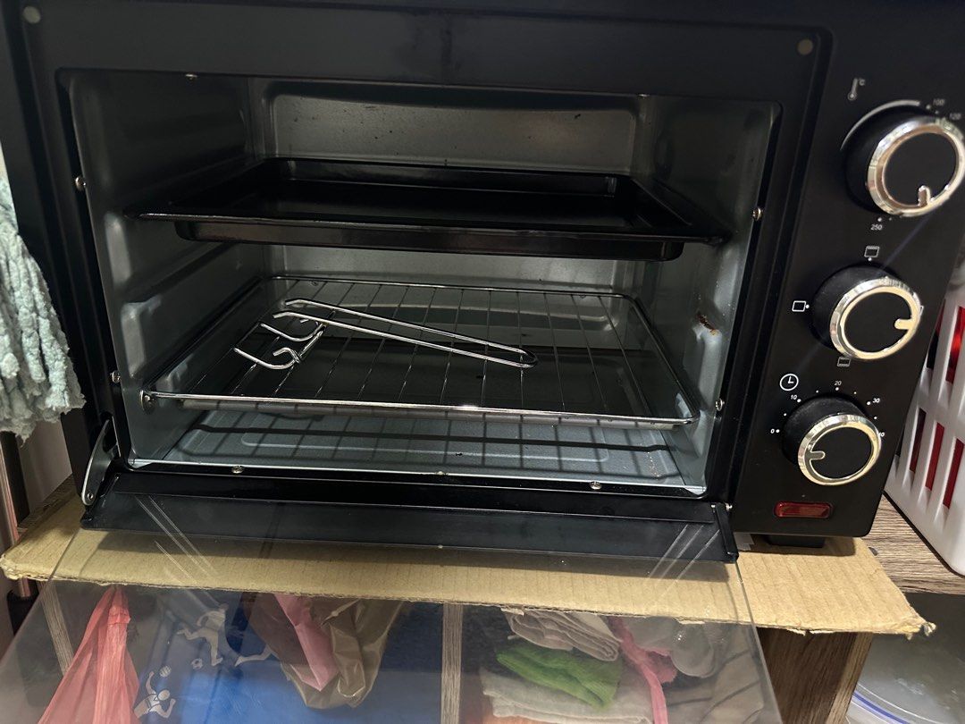 Powerpac Oven [Moving out clearing], TV & Home Appliances, Kitchen